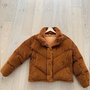 Aritzia puffers for sale！！